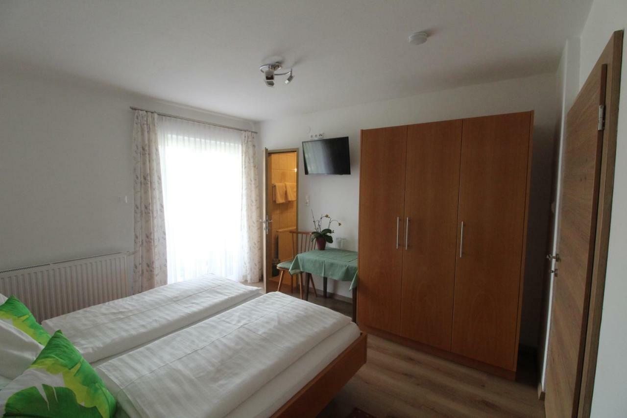 Kusternighof Hotel Velden am Wörthersee Buitenkant foto